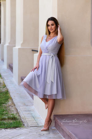 Vêtements pour jeunes femmes du fabricant de manteaux, robes, costumes